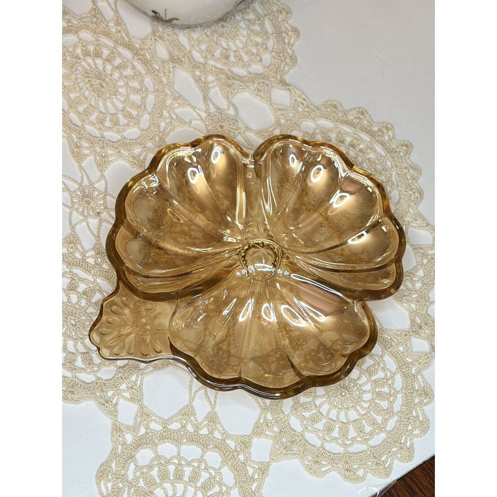Vintage Carnival Amber Peach Luster Glass 3-Leaf Clover Nut‎ Trinket Dish